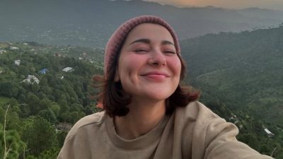 Hania Amir Biography