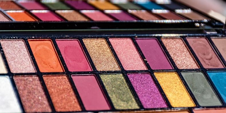 How to Do Eye Makeup – Tips